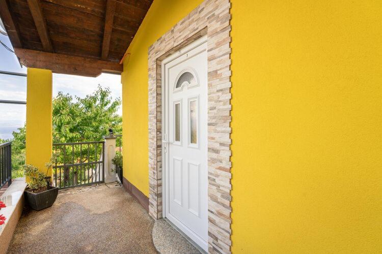 Apartments Nika With Swimming Pool And Beautiful Sea View Dobreć Exterior foto